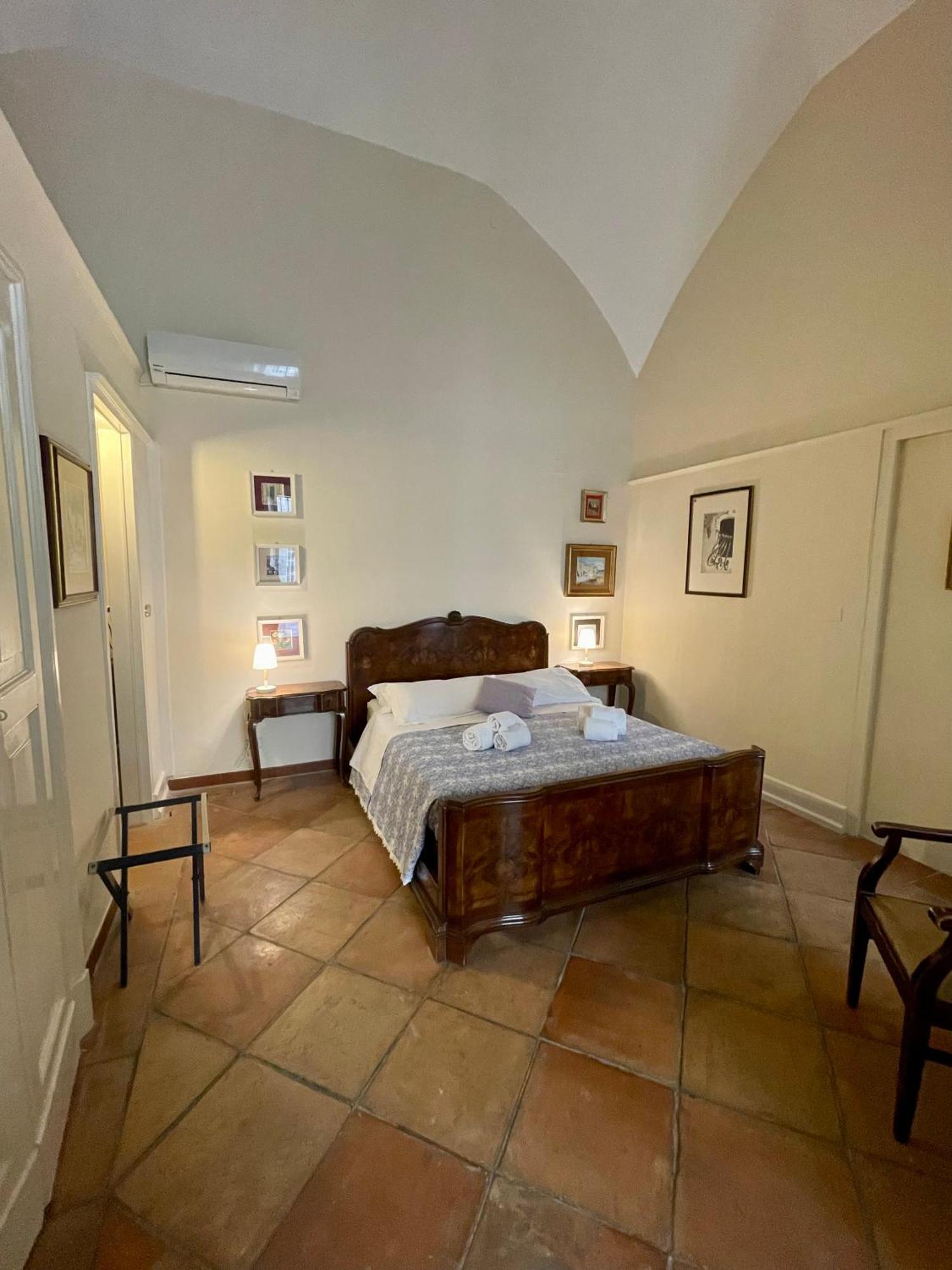 4 Balconi Rooms- Dimora Arditi B&B Lecce Extérieur photo