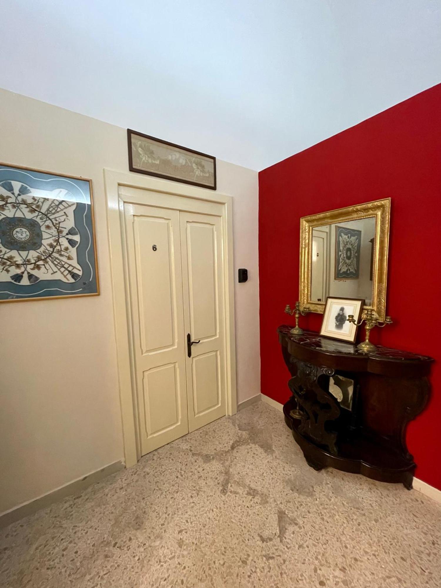 4 Balconi Rooms- Dimora Arditi B&B Lecce Extérieur photo